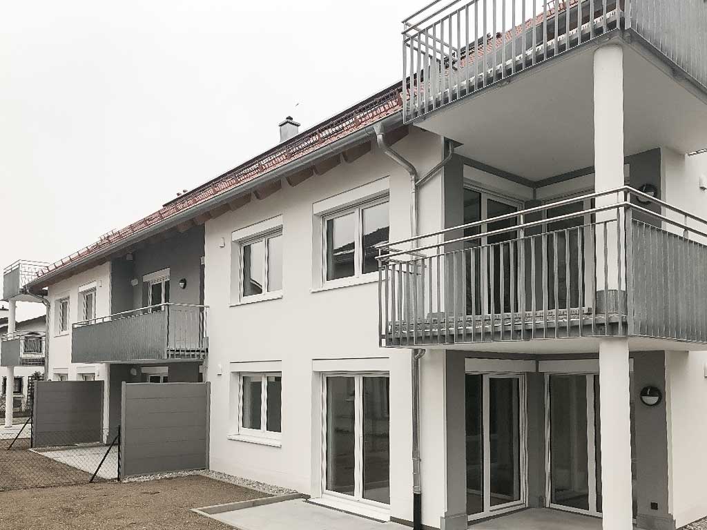 Schröfl GmbH - Schlosserei - Stahlbau Leistung: Balkone